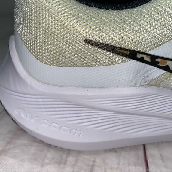 Nike Winflo 8 Premium 'White Leopard' DA3056-100 Size 12 - Picture 11 of 16